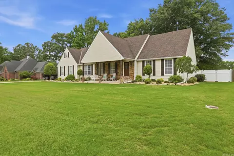 Exterior - 305 Brandon Dr, Beebe, AR 72012 photo 3 of 11