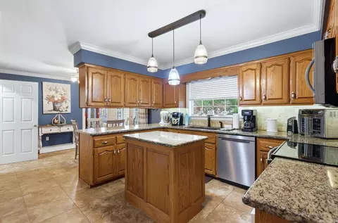 Kitchen - 305 Brandon Dr, Beebe, AR 72012 photo 1 of 3