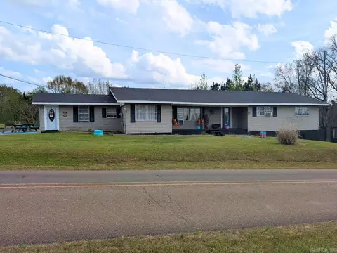 2397 Country Club Rd, Camden, AR 71701