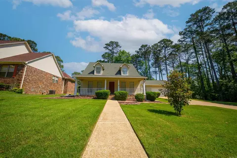 1016 Oakridge Dr, Camden, AR 71701