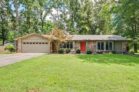 114 Foxdell Cir, Jacksonville, AR 72076