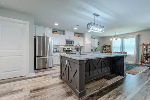 Kitchen - 2091 Ferndale Cv, Alexander, AR 72002 photo 1 of 5