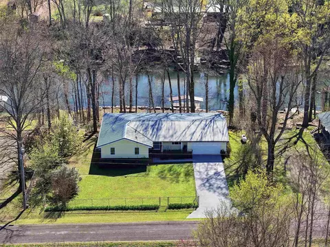 279 River Drive Est, Pangburn, AR 72121