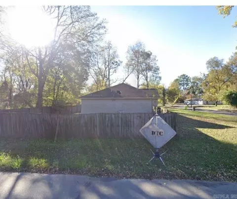 313 W 6th Street St, Stuttgart, AR 72160