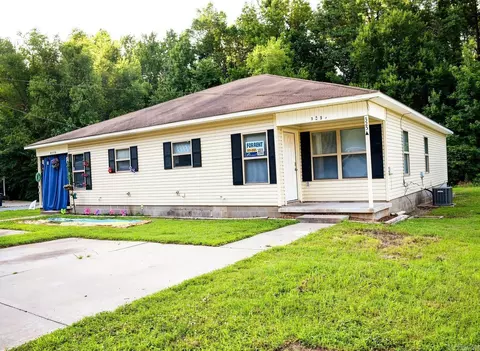 325 Clint Rd, Jacksonville, AR 72076