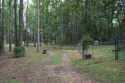 Exterior - 1825 Dyer St, Malvern, AR 72104 photo 4 of 5
