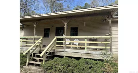 Exterior - 1825 Dyer St, Malvern, AR 72104 photo 3 of 5