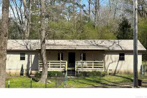 1825 Dyer St, Malvern, AR 72104