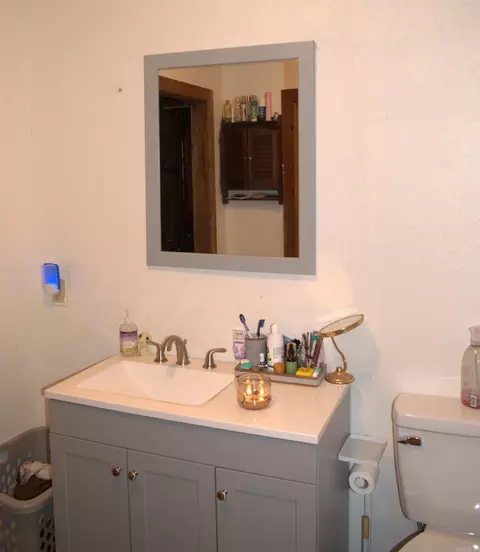 Bath - 1825 Dyer St, Malvern, AR 72104 photo 1 of 4