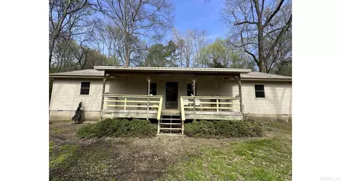 Exterior - 1825 Dyer St, Malvern, AR 72104 photo 2 of 5