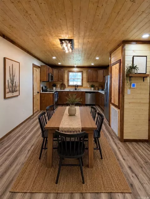 Dining - 113 Madelyn Ln, Vandervoort, AR 71972 photo 1 of 1