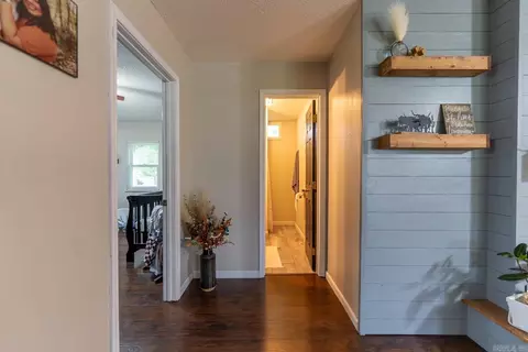 Entry Way - 444 Monroe St, Thayer, MO 65791 photo 2 of 2