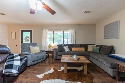Living - 444 Monroe St, Thayer, MO 65791 photo 1 of 1
