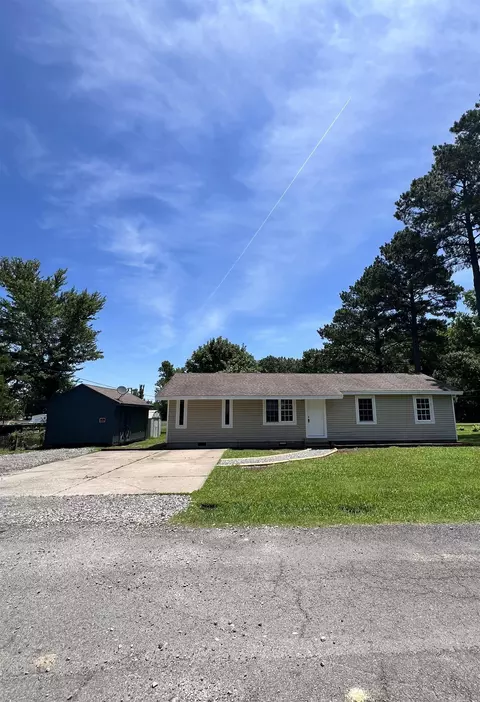 122 Holiday Terrace St, Searcy, AR 72143