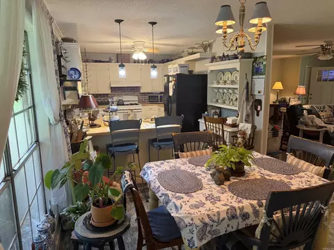 Kitchen - 5 Sunny Gap Rd, Conway, AR 72032 photo 1 of 3