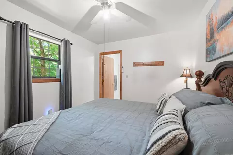 Bedroom - 296 Green Tree Rd, Clinton, AR 72031 photo 4 of 4