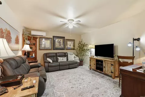 Living - 296 Green Tree Rd, Clinton, AR 72031 photo 2 of 4