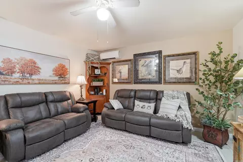 Living - 296 Green Tree Rd, Clinton, AR 72031 photo 4 of 4
