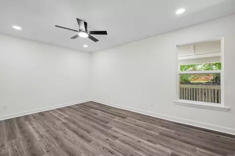 Living - 622 Denton St, Benton, AR 72015 photo 3 of 3