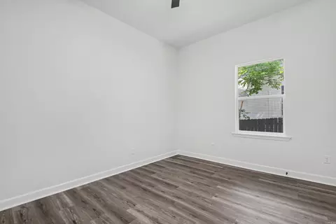 Bedroom - 622 Denton St, Benton, AR 72015 photo 4 of 5