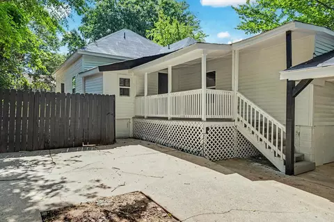 Exterior - 622 Denton St, Benton, AR 72015 photo 5 of 6