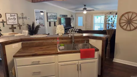 140 Terry Ln, Dumas, AR 71639 photo 5