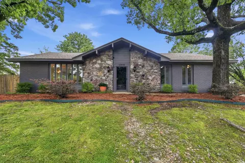 10919 Yosemite Valley Dr, Little Rock, AR 72212
