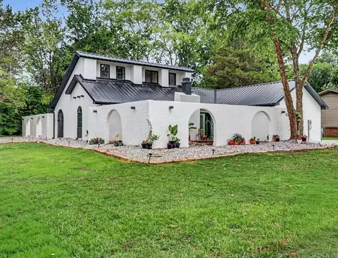 101 Cedarwood, Hot Springs, AR 71913