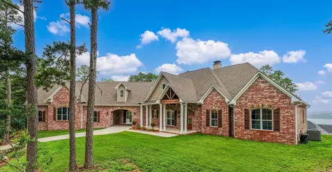 120 Northview, Conway, AR 72032
