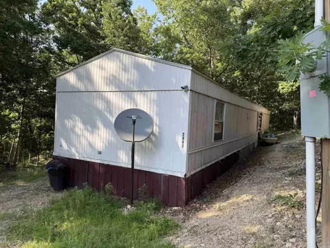 2662 Mc 8050, Yellville, AR 72687