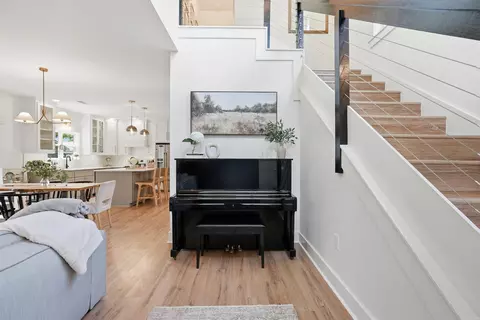 Entry Way - 2015 Scott St, Conway, AR 72034 photo 2 of 2