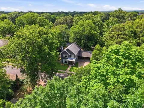 View/Area - 2015 Scott St, Conway, AR 72034 photo 1 of 1