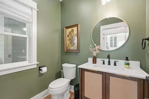 Bath - 2015 Scott St, Conway, AR 72034 photo 1 of 3