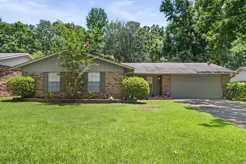 8302 Merriwood Ct, Sherwood, AR 72120