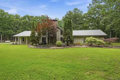 1707 Lawson Oaks Dr, Little Rock, AR 72210