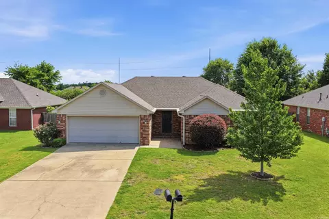 2330 Orchid Dr, Conway, AR 72034