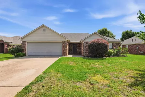 Exterior - 2330 Orchid Dr, Conway, AR 72034 photo 2 of 9