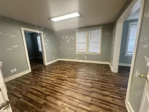 Living - 2012 Martin St, Conway, AR 72034 photo 2 of 4
