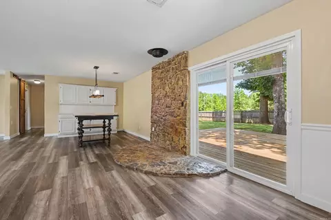 Living - 48 E Main St, Greenbrier, AR 72058 photo 6 of 8