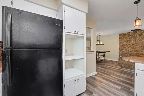 Kitchen - 48 E Main St, Greenbrier, AR 72058 photo 4 of 4