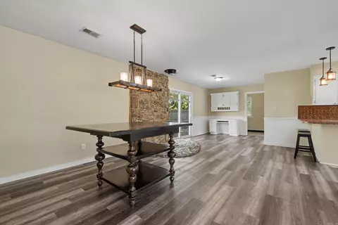 Dining - 48 E Main St, Greenbrier, AR 72058 photo 1 of 1