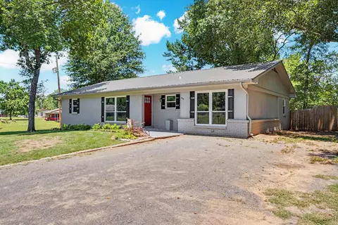 Exterior - 48 E Main St, Greenbrier, AR 72058 photo 2 of 9