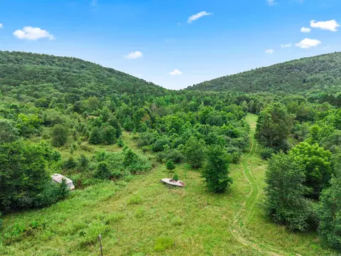 977 Wildcat Rd, Hot Springs, AR 71913