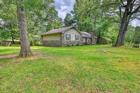 1 Ivy Cir, Arkadelphia, AR 71923