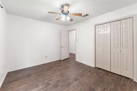 Bedroom - 14 Carwin Dr, Benton, AR 72015 photo 4 of 4