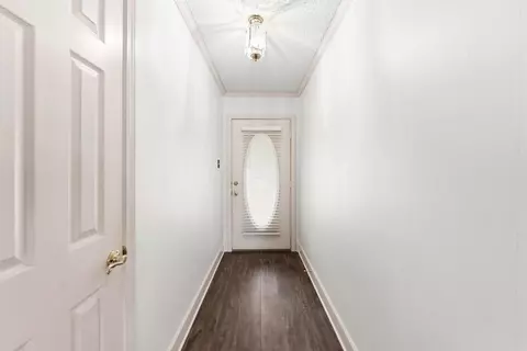 Entry Way - 14 Carwin Dr, Benton, AR 72015 photo 1 of 3