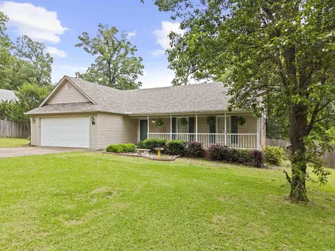 Exterior - 14 Carwin Dr, Benton, AR 72015 photo 4 of 9