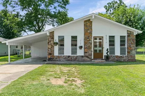 8205 N Claremont Ave, Sherwood, AR 72120