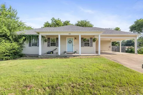 404 Clinton St, Arkadelphia, AR 71923