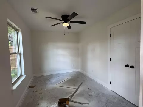 Bedroom - 809 Pearl St, Benton, AR 72015 photo 4 of 4